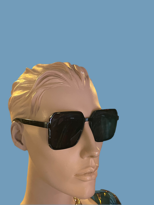 Classic square black sunglasses
