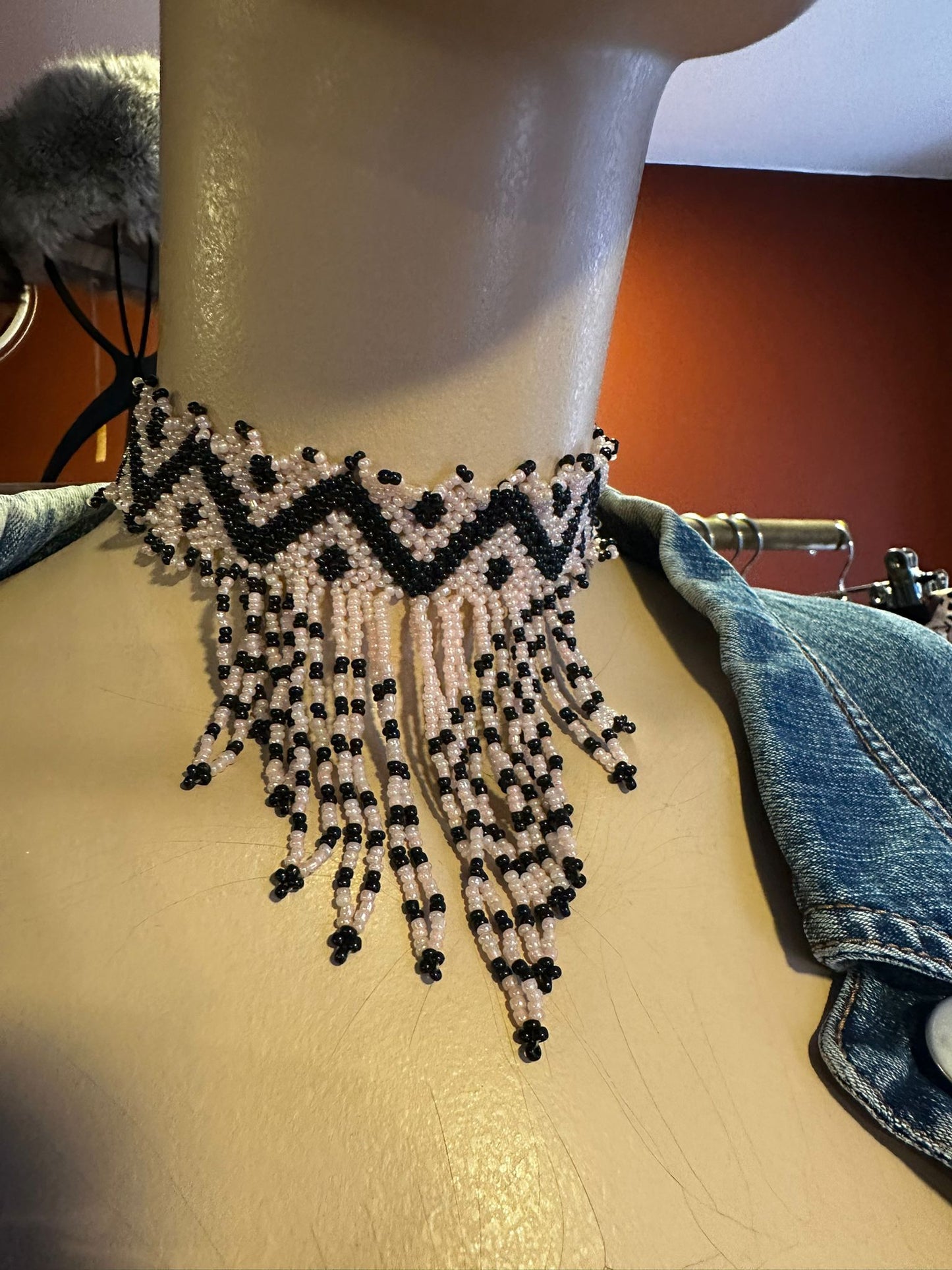 1920s style pink & black beaded choker